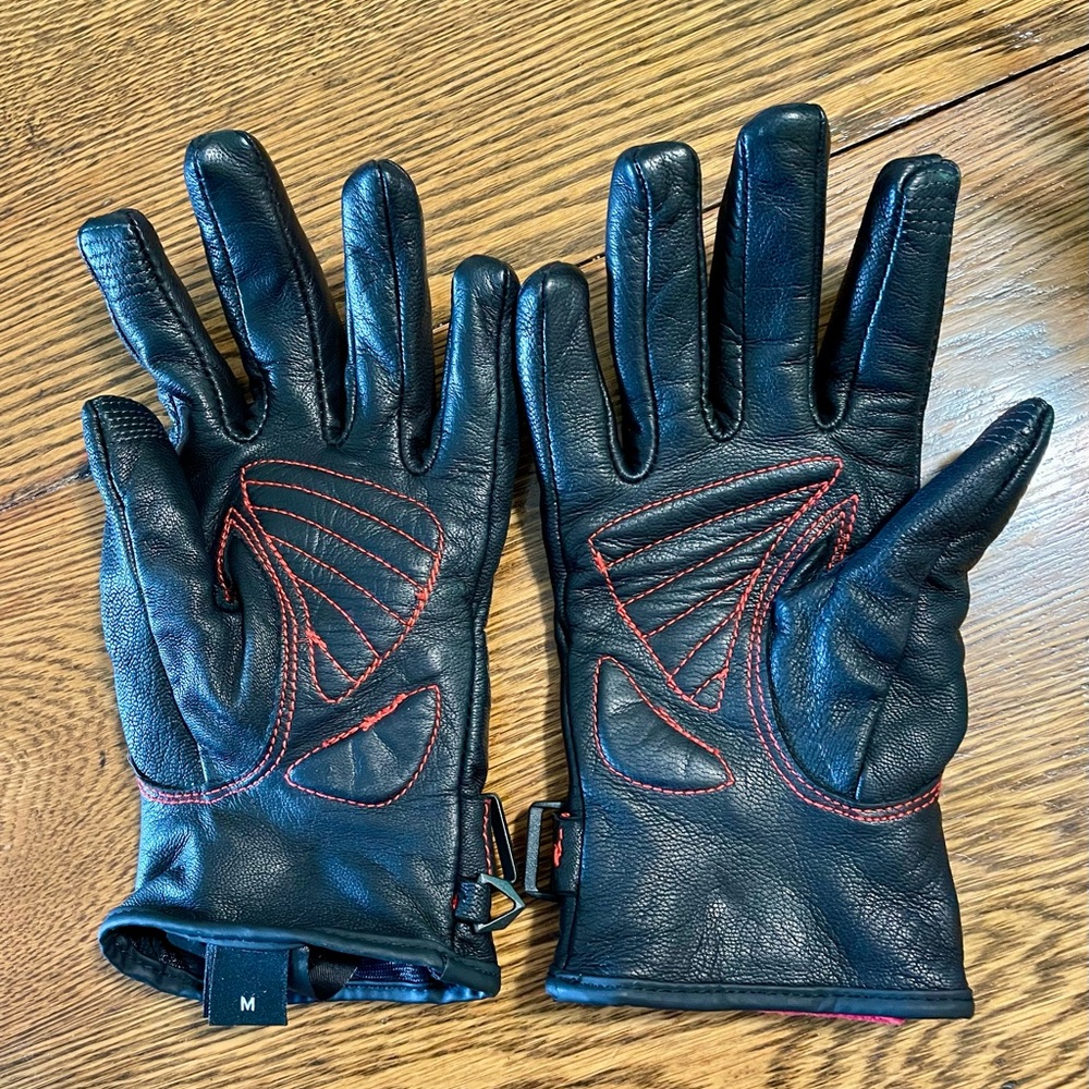 HARLEY DAVIDSON Ladies size M Black Quilted Leather Gloves with Red Stitching - Picture 2 of 4